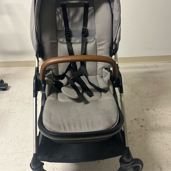 nuna stroller - Picture 1 of 3